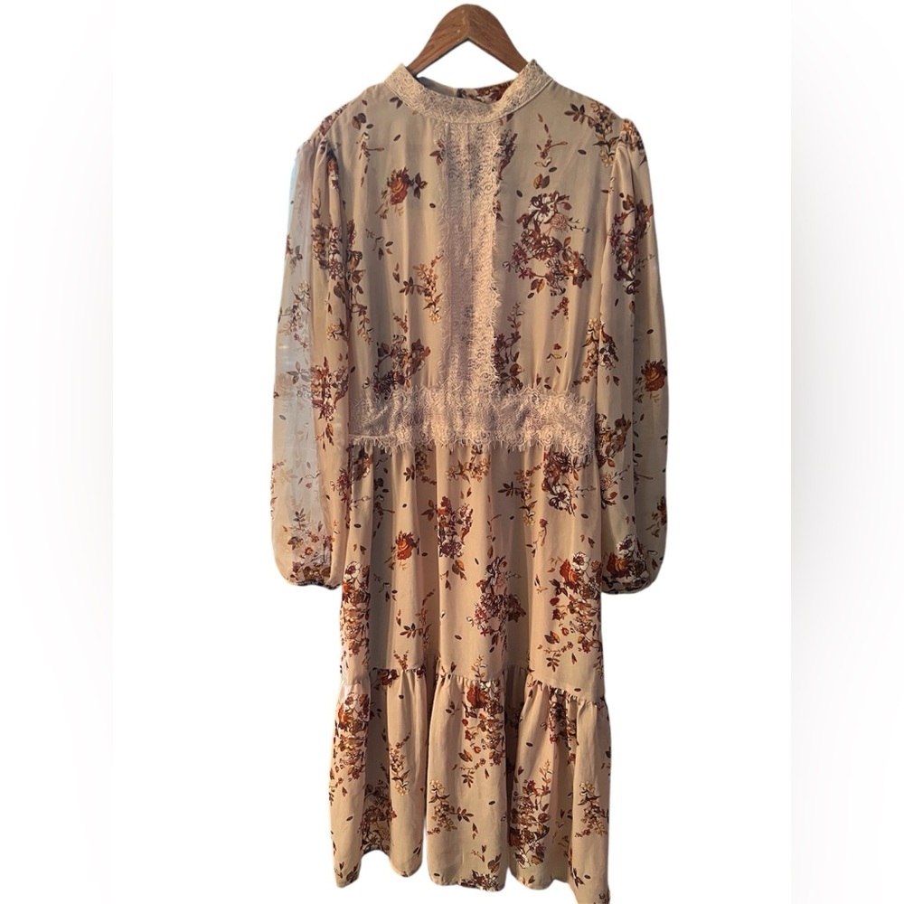Xhilaration Beige Floral Long Sleeve Dress